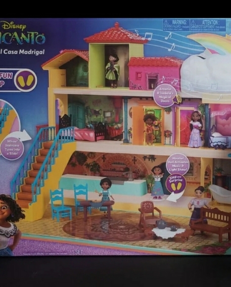 Casa Madrigal, Antonio's Treehouse, Isabela's Garden Room. Disney Encanto Bundle - Picture 5 of 7